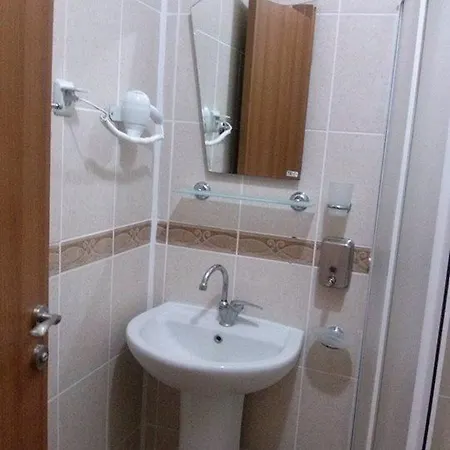Golden Hotel 3*